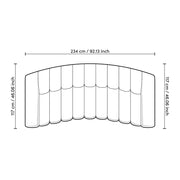 Krémszínű buklé szövettel kárpitozott dizájn kanapé.