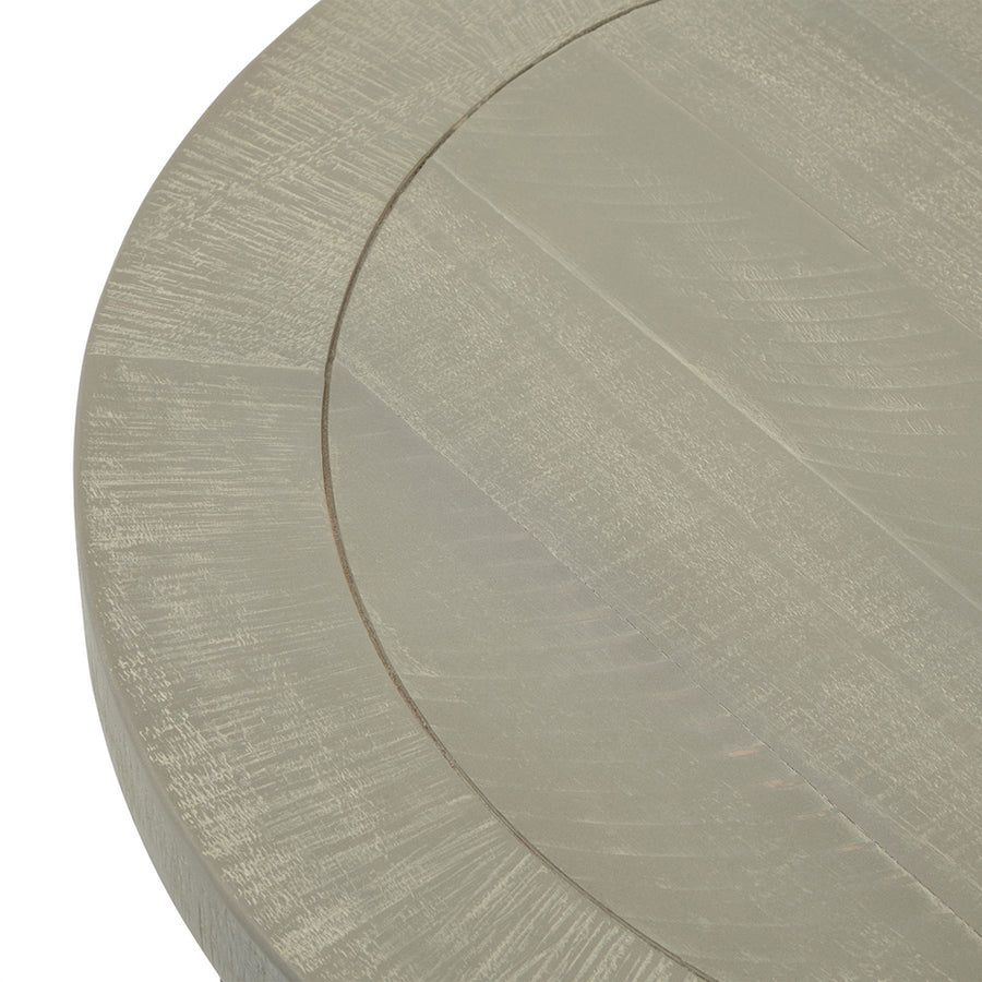 Tömör fenyőfából készült, mosott szürke színű, pácolt kisszekrény.