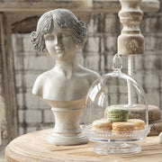 Antik krém színű, dekor kislány büszt.