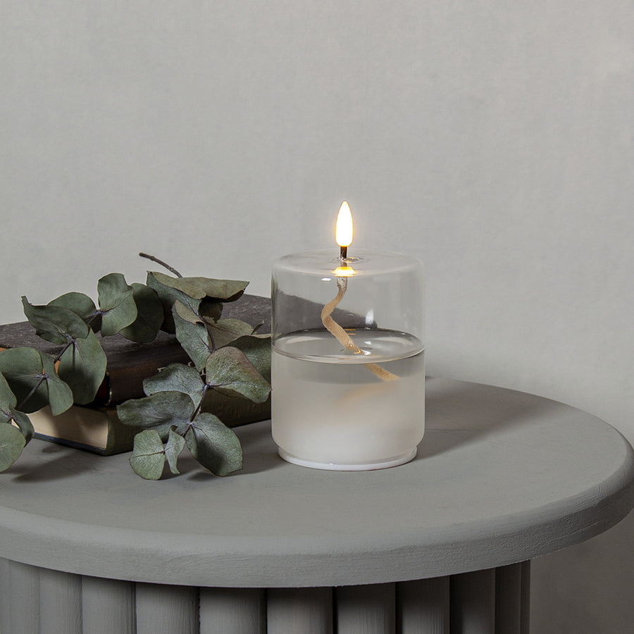 Áttetsző henger formájú, üvegből készült, textilkanócos LED olajlámpa-