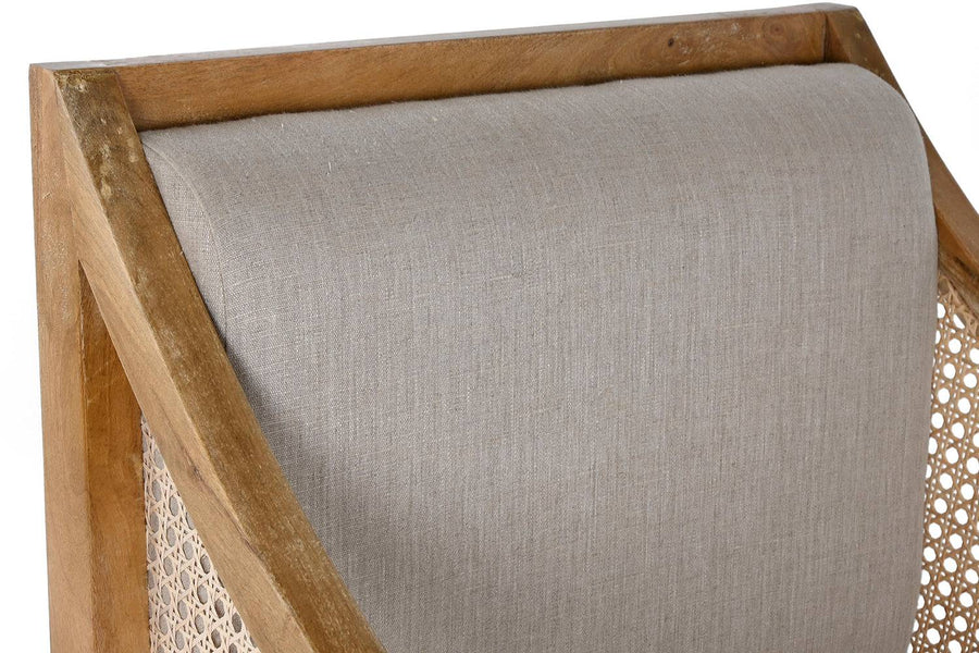 Háttámla felső rész – bézs vászon borítás fa keretben.