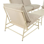 Bézs kültéri fotel hátsó nézetből, erős acélvázzal és textil háttámlával.