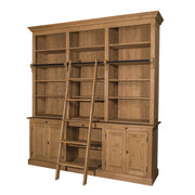 Natúr fenyő színű háromszekciós könyvszekrény létrával, klasszikus kivitelben.