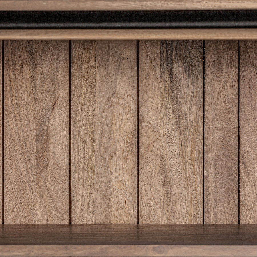 Koloniál stílusú,, létrával ellátott, tömör mangófából készült, óriás méretű kézműves könyvszekrény.