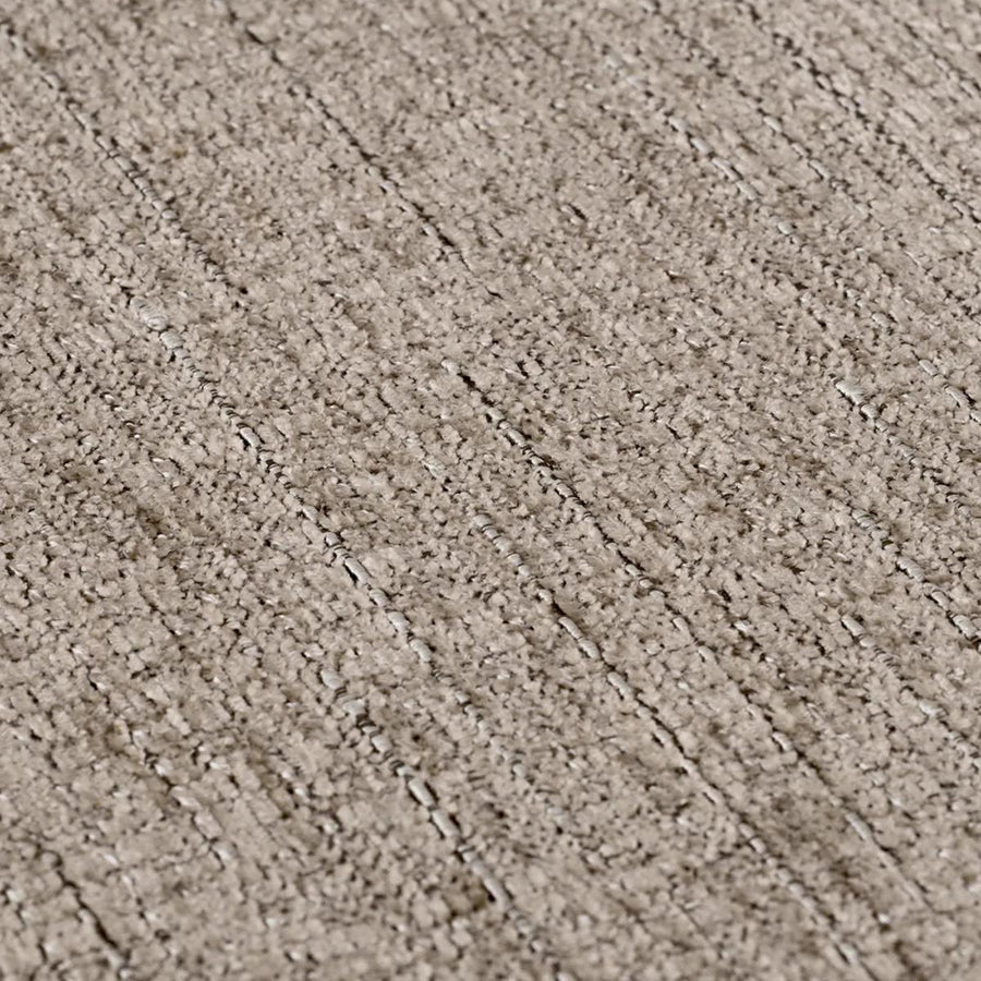 Taupe színű, hunt zsenília szövettel kárpitozott exkluzív fotel .