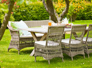 Antikszürke színű, műrattan kerti szék.