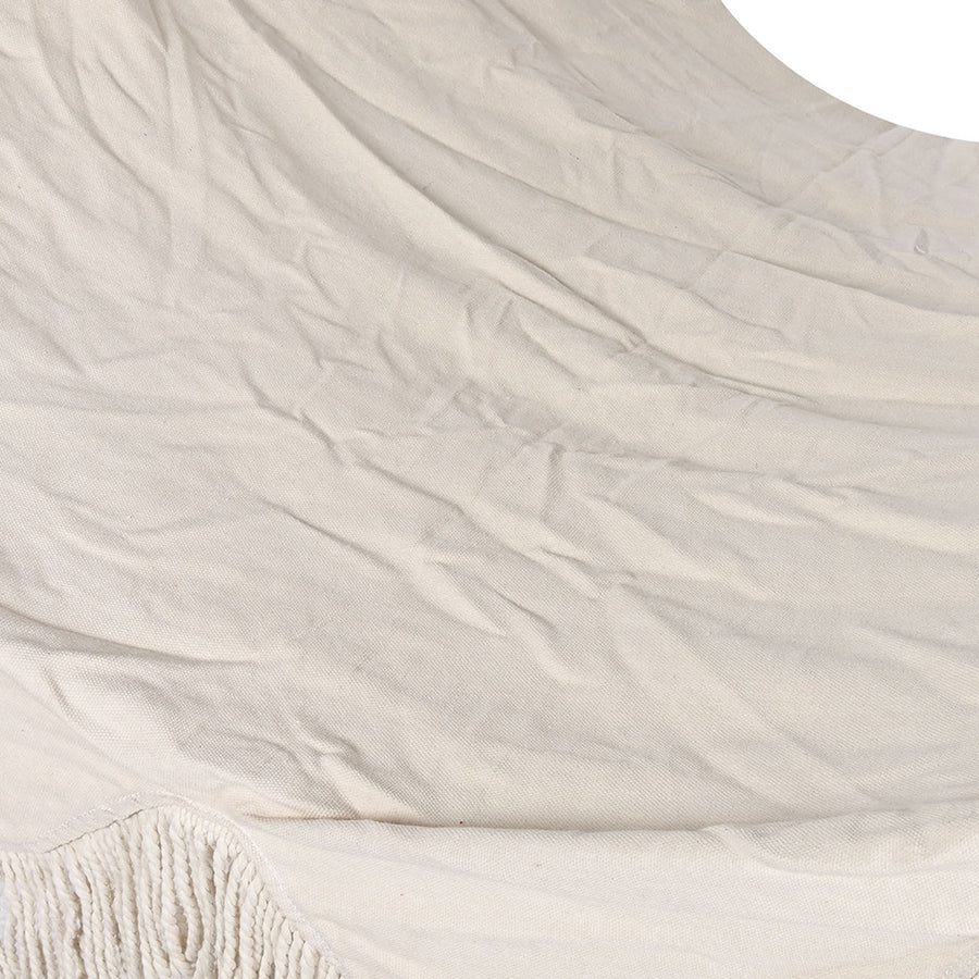 Maya Swing bézs pamut függőágy anyagának közeli részlete.