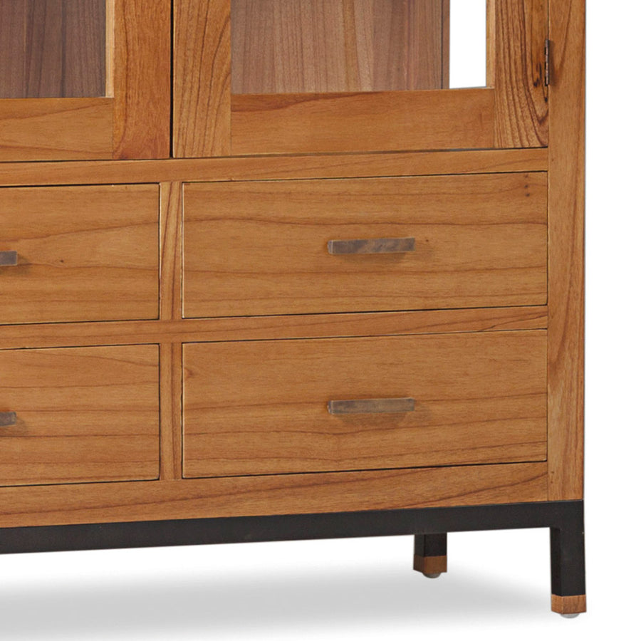 Tömör mindifából készült, modern, loft stílusú kézműves vitrines szekrény.