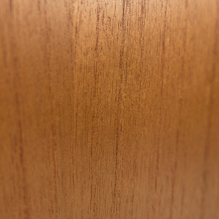 Tömör mindifából készült, modern, loft stílusú kézműves vitrines szekrény.