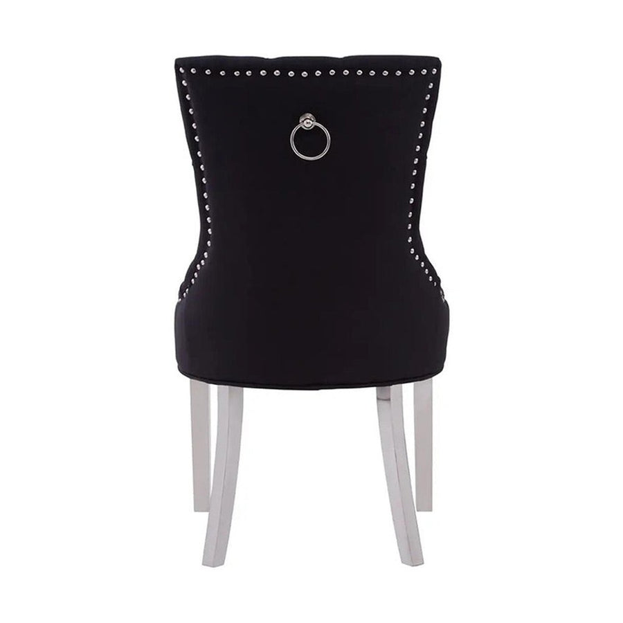 Ezüstszínű, rozsdamentes acéllábbakon álló, fekete színű poliészter vászonnal kárpitozott dizájn étkezőszék.