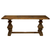 Szemből fotózott MONA étkezőasztal, látható a teljes 200 cm-es asztallap és a klasszikus talp