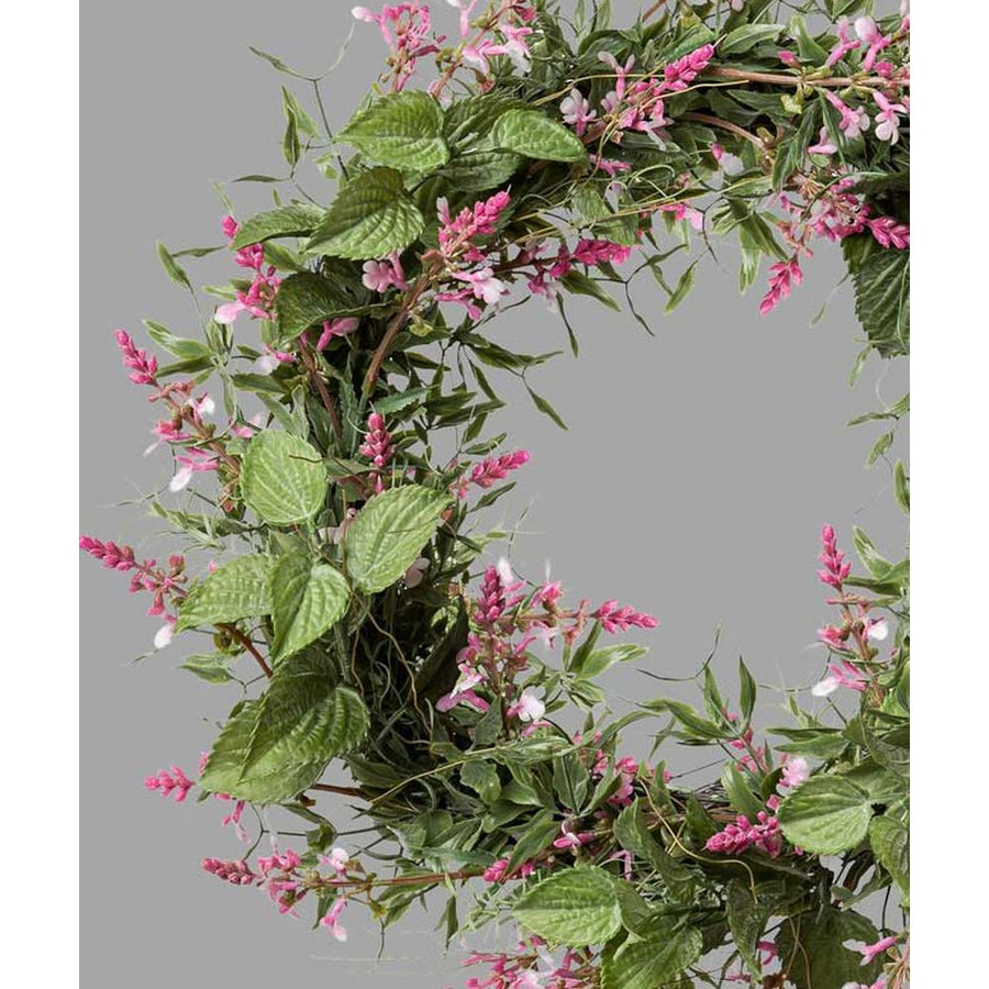 Rózsaszín virágzatú mű levendula koszorú.