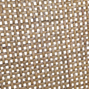 Rattanból készült, párnázott ülőfelülettel kialakított étkezőszék.