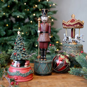 NOÉL zenélő bordó dekor karácsonyfa 18 cm