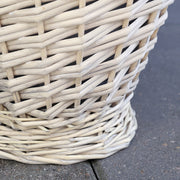 Fűzfa kaspó fonásának részlete közelről, skandináv stílus