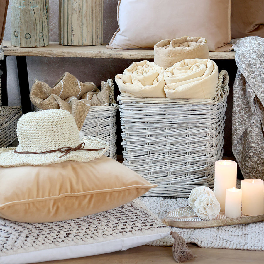 Fűzfa kaspók tárolókosárként használva