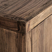 Norvik szilfa tálaló – masszív sarok kialakítás közelről