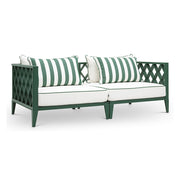 Eichholtz Ocean Club zöld kültéri kanapé csíkos díszpárnákkal perspektívából