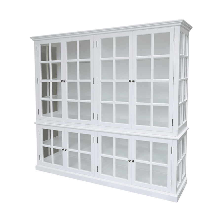 Fehér színű, 8 ajtós vitrines szekrény.