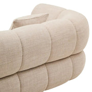 Krémszínű, 3 személyes formatervezett design kanapé.