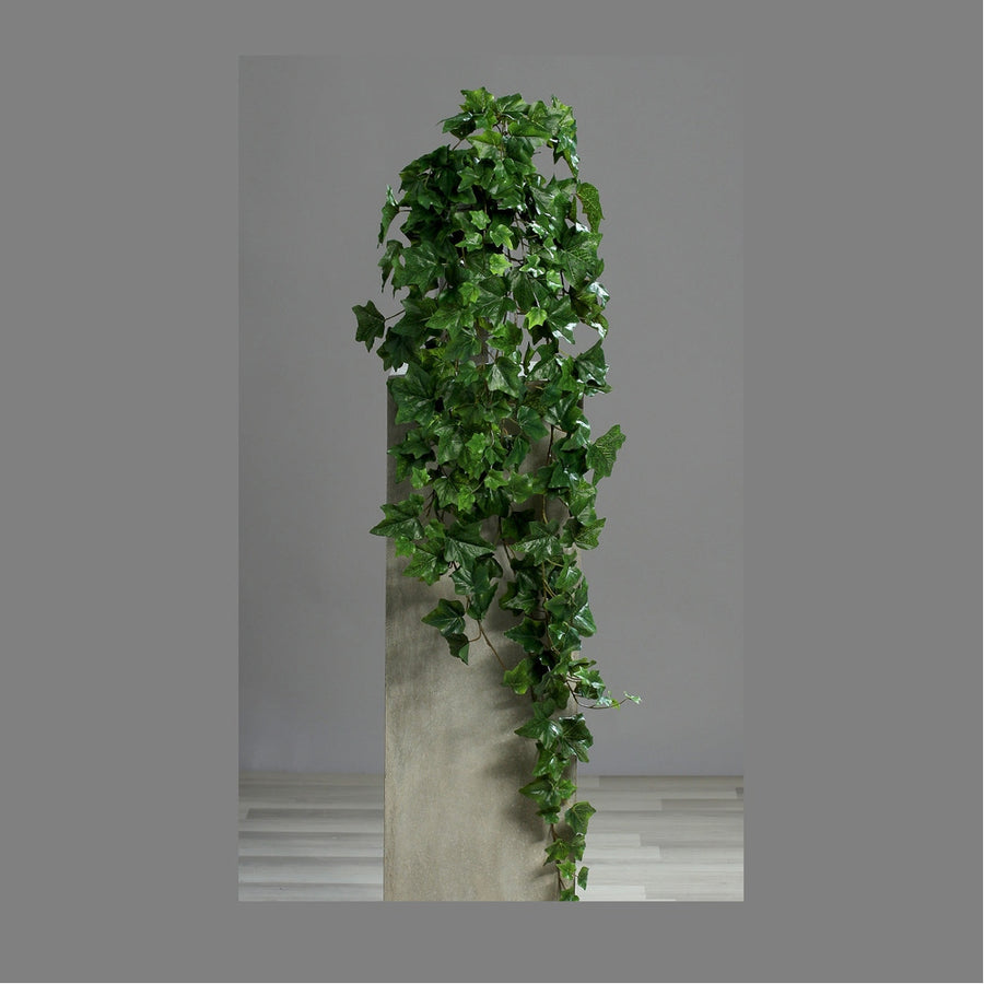 Zöld színű borostyán csüngő műnövény.