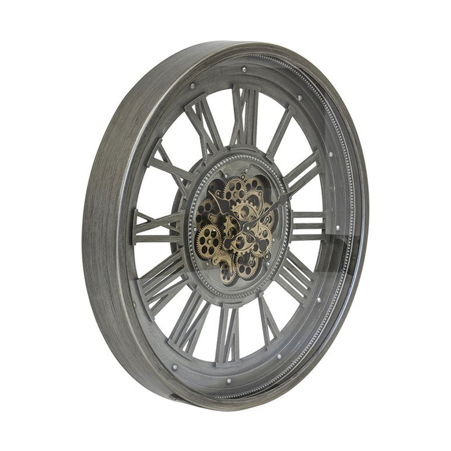 Fémből készült, antikolt felületű, ezüstszínű óriás falióra.