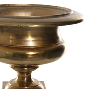 Öntöttvasból készült, kültérre is alkalmas, aranyszínű nagy kaspó-váza.