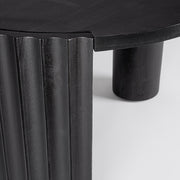 Mangófából készült, fekete színű, formatervezett dizájn dohányzóasztal