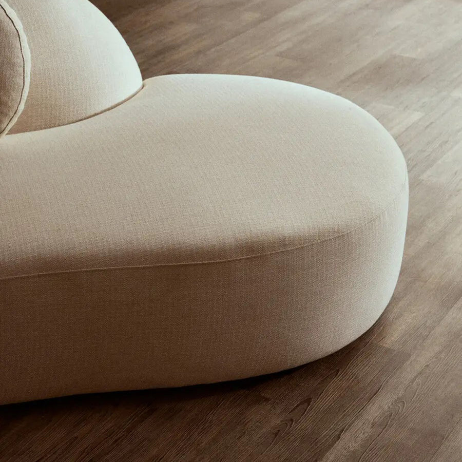 3 személyes, formatervezett íves design kanapé.