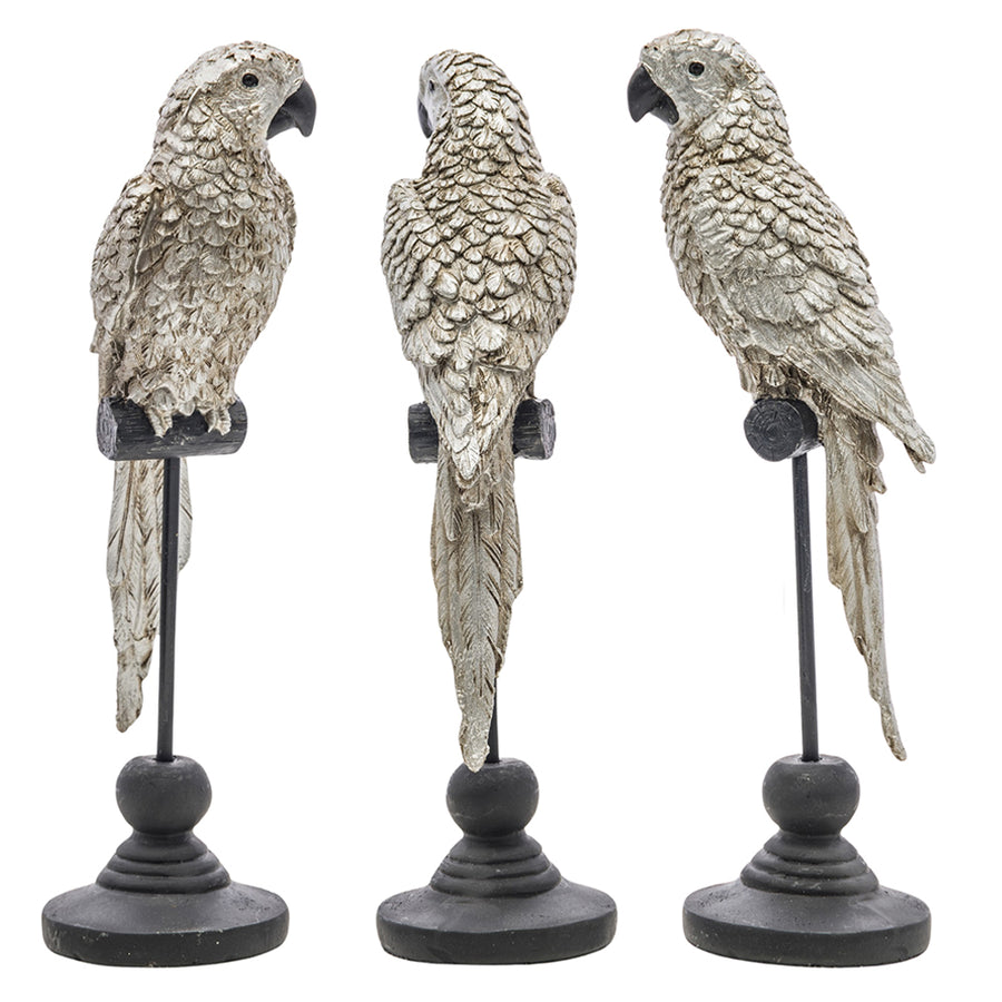 Ezüstszínű, dekoratív papagáj figura.