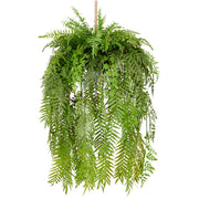 Zöld színű, mű páfrányokból készült függeszték lámpa.