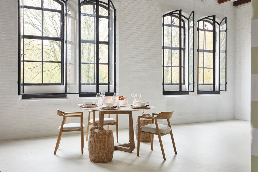 PUGLIA tölgyfa étkezőszék szett modern világos étkező enteriőrben