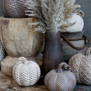 Antik tejeskávészínű, dísztök dekoráció.