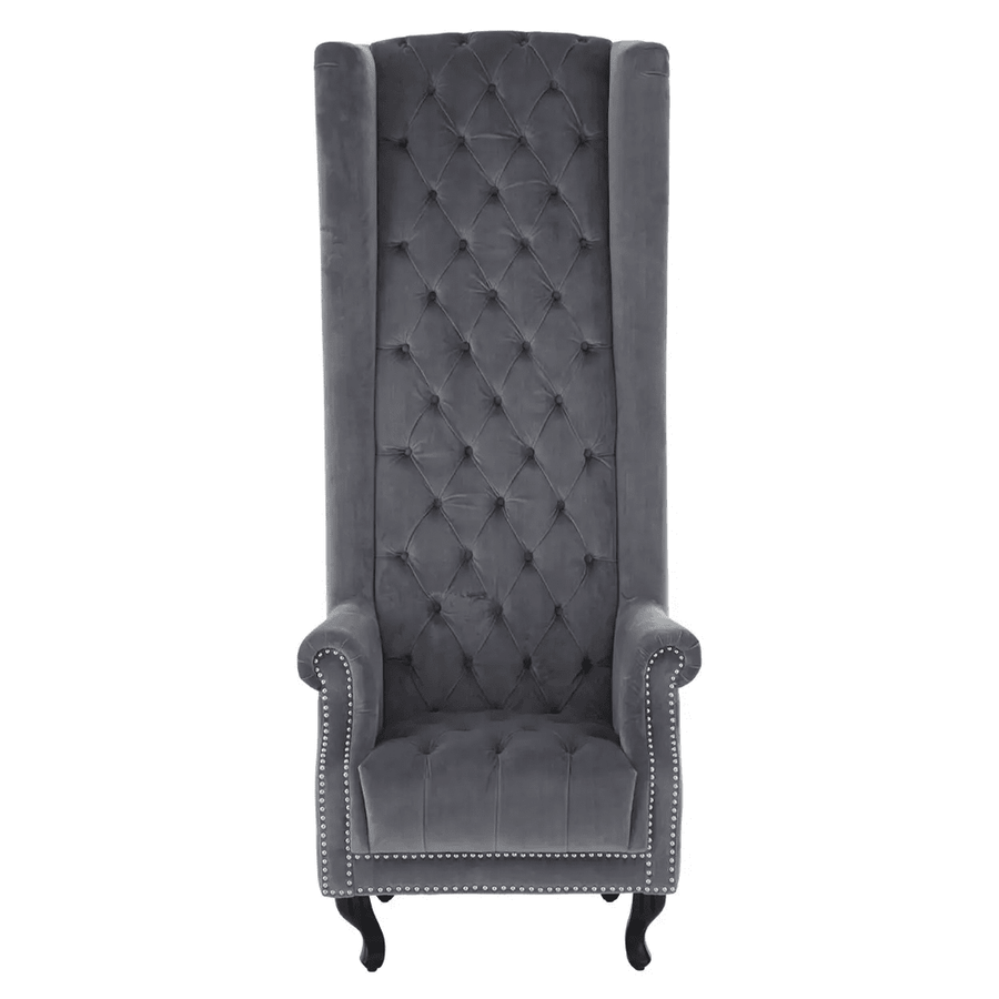 Szürke színű bársonnyal kárpitozott,trónszerű statement fotel.