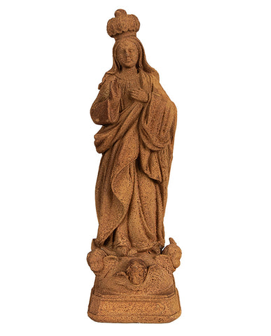 Rozsdabarna színű, antikolt felületű Madonna figura.