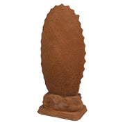 Rozsdabarna színű, antikolt felületű Madonna figura.