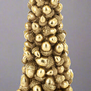 Aranyszínű, karácsonyi dekorációs fenyő kúp.