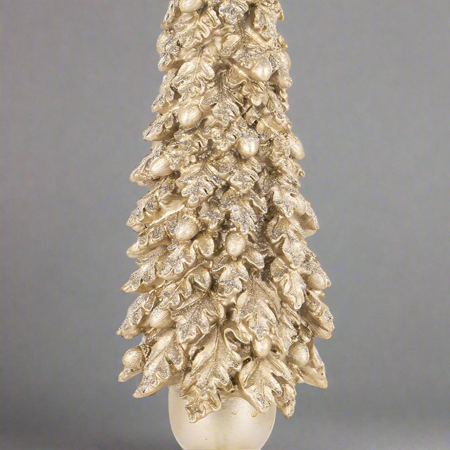Aranyszínű, karácsonyi dekorációs fenyő kúp.