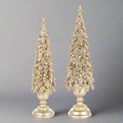 Aranyszínű, karácsonyi dekorációs fenyő kúp.