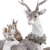 Részletgazdag szarvas és nyuszi-mókus figurák közelről – Spirit of the Forest