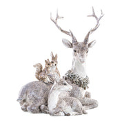 Spirit of the Forest szarvas figura oldalnézetben erdei állatokkal