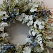 Szárított virágkoszorú.