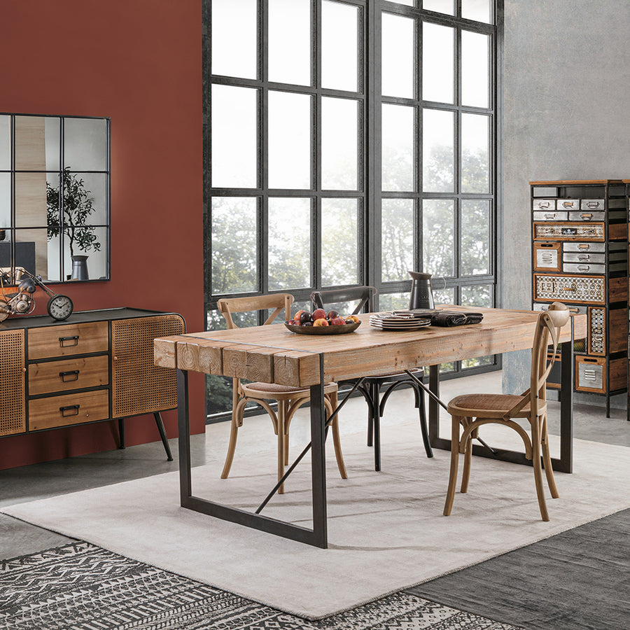 Natúr színű, thonet jellegű étkezőszék.