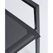 Grafitszürke színű kortárs modern kerti szék.