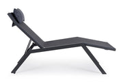 Grafitszürke színű napozóágy.