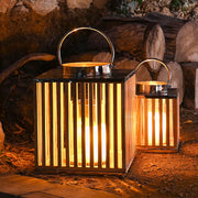 Mangófából és rozsdamentes acélból készült lámpás.