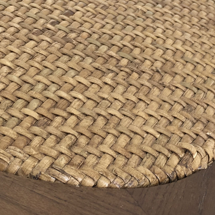 Thonet jellegű, barna színű tölgyfából készült étkezőszék.