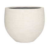 Urban Jumbo Orb M kaspó elefántcsont árnyalatban, gömbformájú, nagy méretű design kaspó UV- és fagyálló kivitelben.