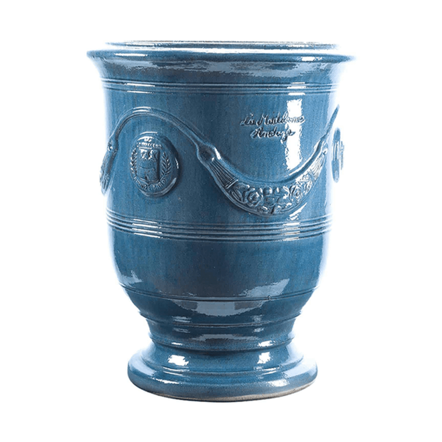 Provanszi stílusú, levendulakék mázas anduze kerámiakaspó a Vase d' Anduze Emaillés Tradition kollekcióból, Medici motívummal és fényes felülettel.