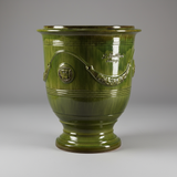 Provanszi stílusú, zöld mázas anduze kerámiakaspó a Vase d' Anduze Emaillés Tradition kollekcióból, Medici motívummal és fényes felülettel.